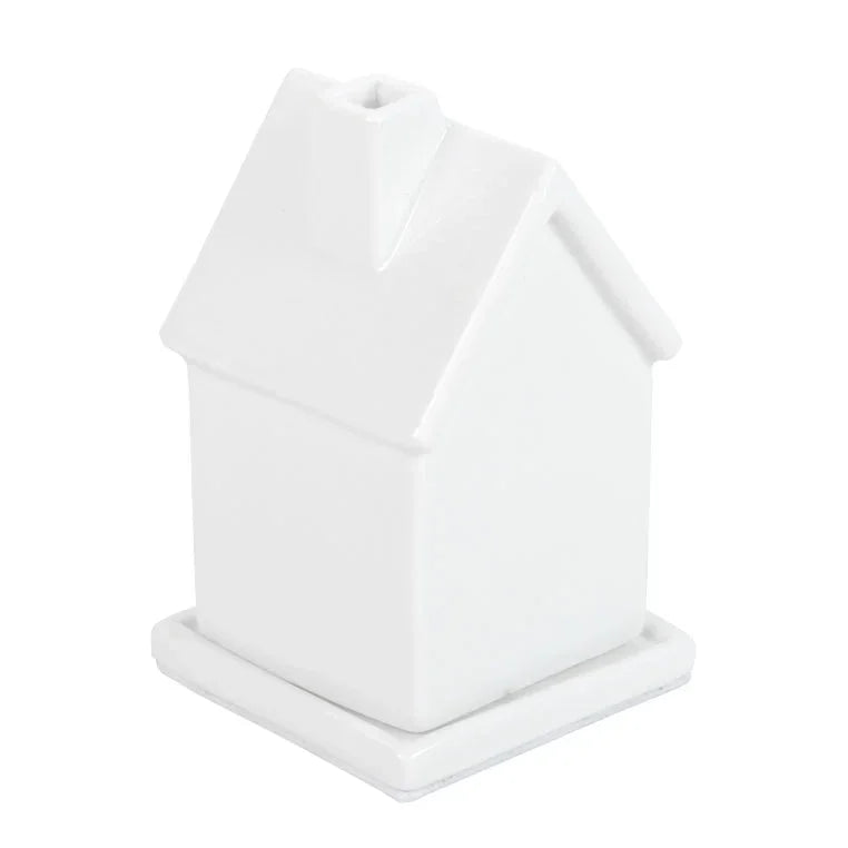 Wit keramisch huisje, decoratief woonaccessoire voor interieur en mindfulness sfeer