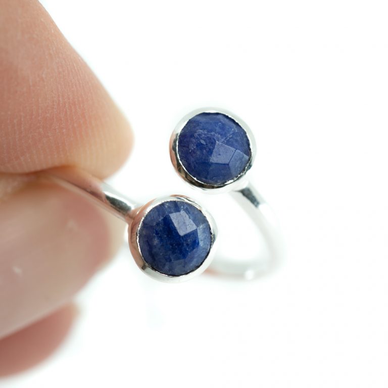 Geboortesteen ring saffier september verstelbaar - Mindfulshop - zilver