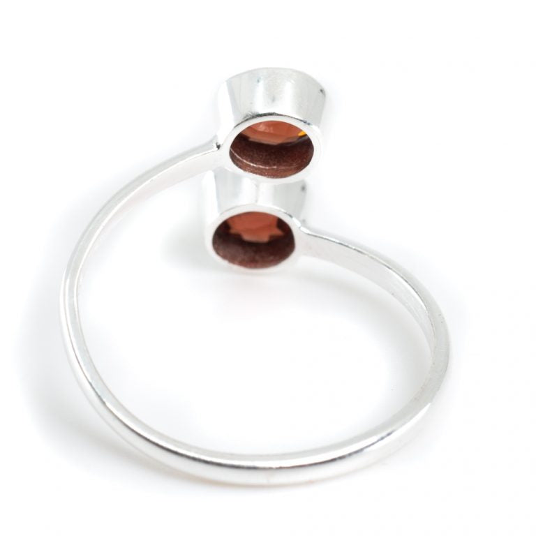 Geboortesteen ring granaat januari verstelbaar - Mindfulshop - zilver