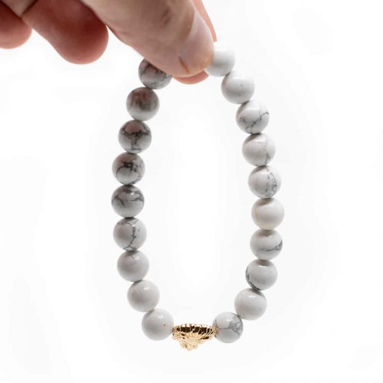 Edelsteen armband howliet met leeuw - Mindfulshop - wit