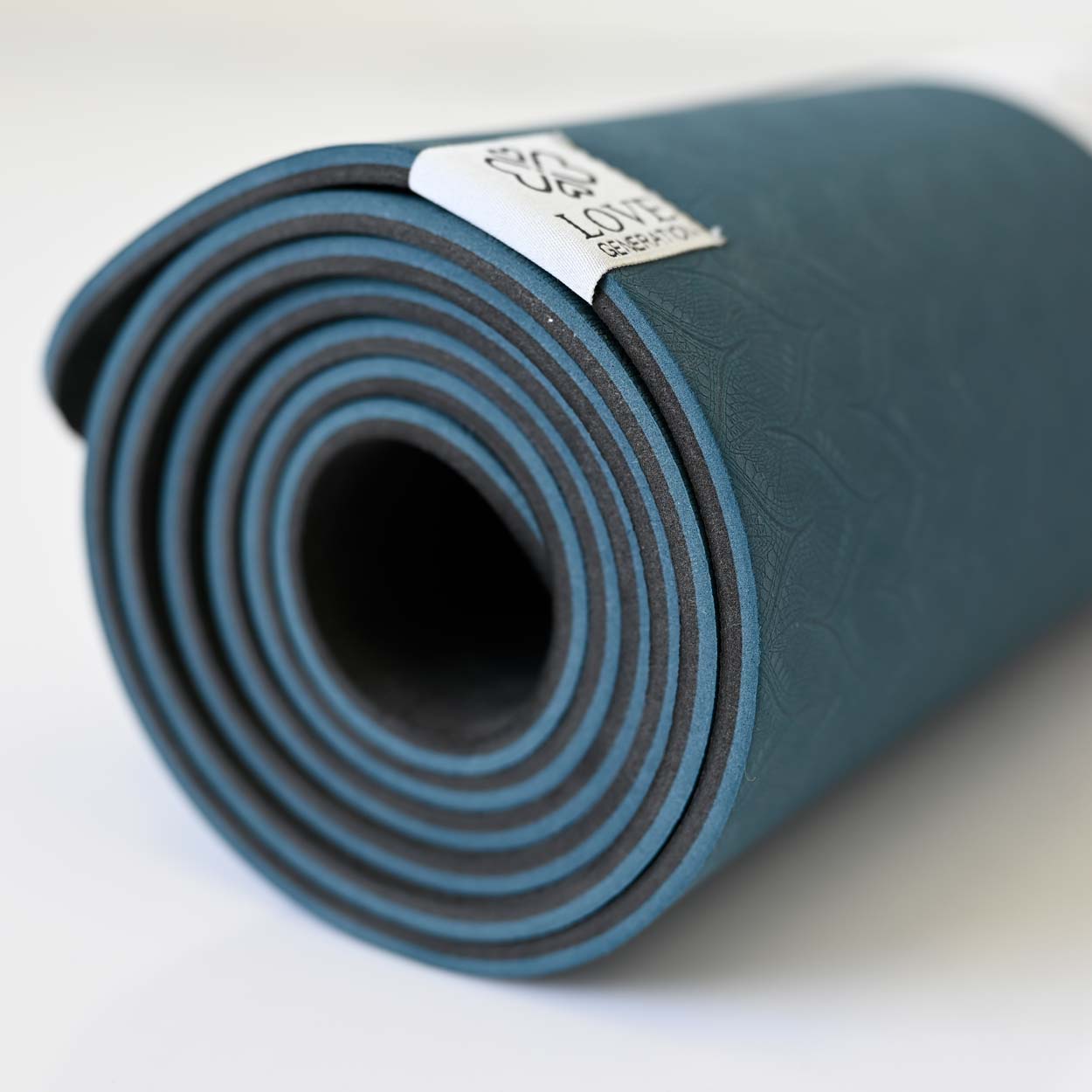 Yogamat superior TPE Eco 6 mm - Love Generation - brilliant blue