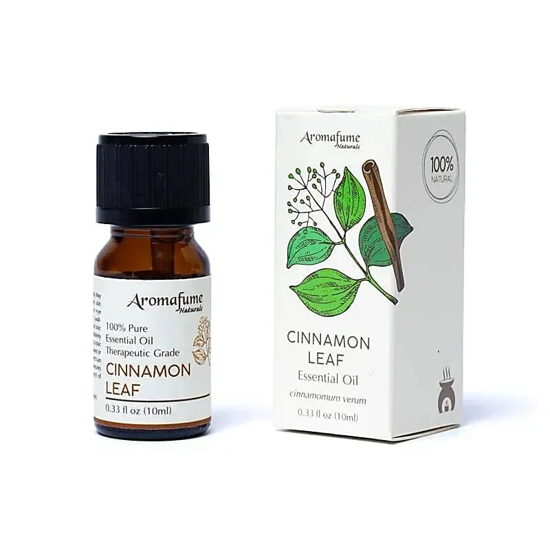 Aromafume Cinnamon Leaf essentiële olie flesje en verpakking op witte achtergrond