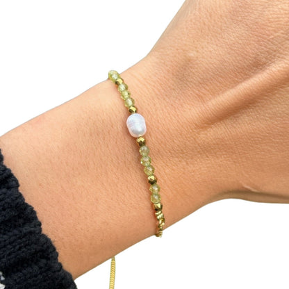 Edelsteen armband peridoot met parel verstelbaar