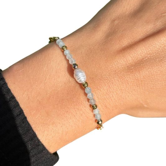 Edelsteen armband aquamarijn met parel verstelbaar