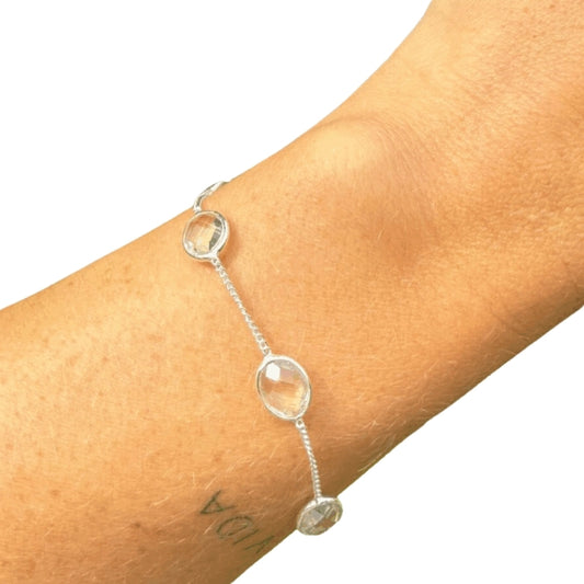 Zilveren edelsteen armband bergkristal ovaal