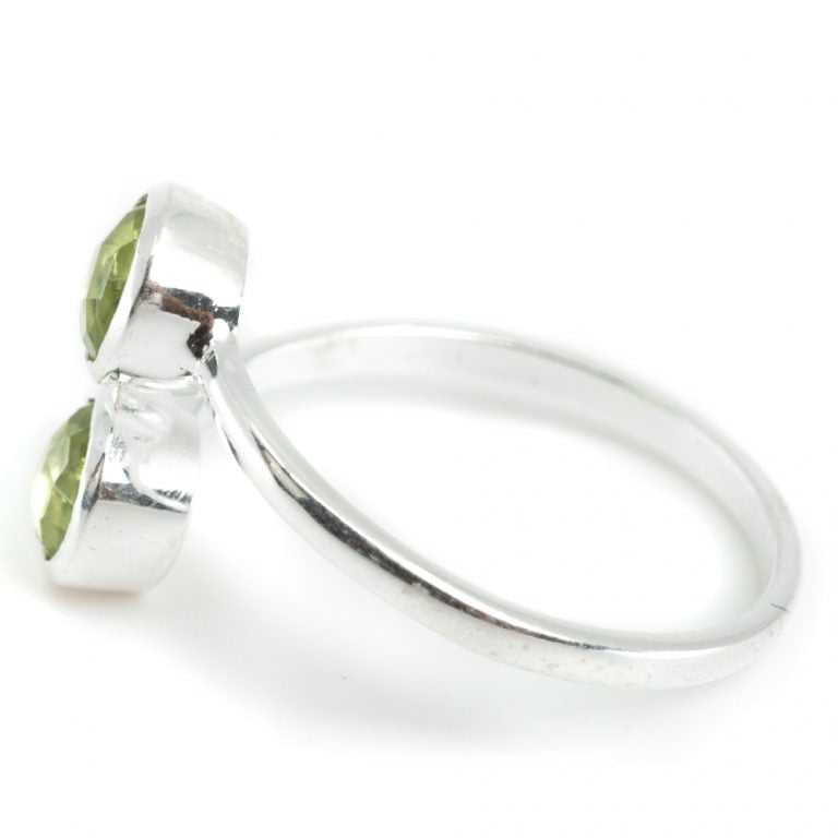 Geboortesteen ring peridoot augustus verstelbaar - Mindfulshop - zilver