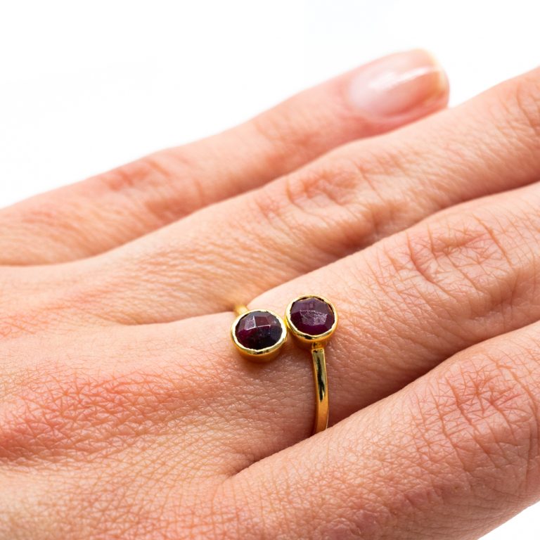 Geboortesteen ring robijn juli verstelbaar - Mindfulshop - goud