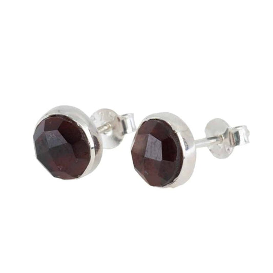 Studs oorbellen geboortesteen januari luxe facet granaat - Mindfulshop - zilver