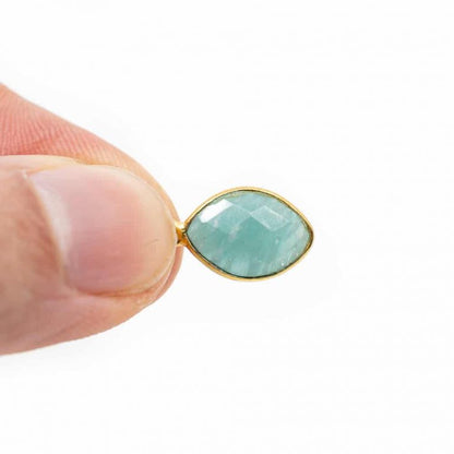 Edelsteen hanger voor ketting geboortesteen maart aquamarijn druppel - Mindfulshop - goud