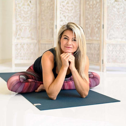 Yogamat 4 mm - Love Generation - donkerblauw