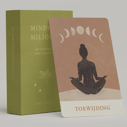 Mindfulness kaartendek met zittende meditatiefiguur en maancyclus, kaart 'Toewijding'