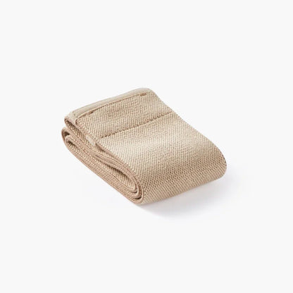 Beige yoga riem voor stretching en meditatie, zacht geweven textiel